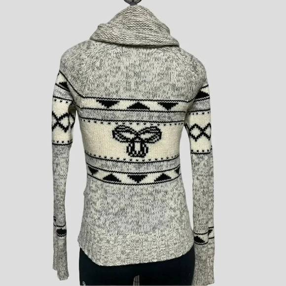 Aritzia TNA 100% Lambs Wool Sea To Sky Zip Up Knitted Cardigan Sweater - Picture 2 of 9